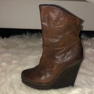 Calvin Klein Wedge Haiden zipper boot